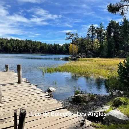 Vue Sous Cet Angles Chalet