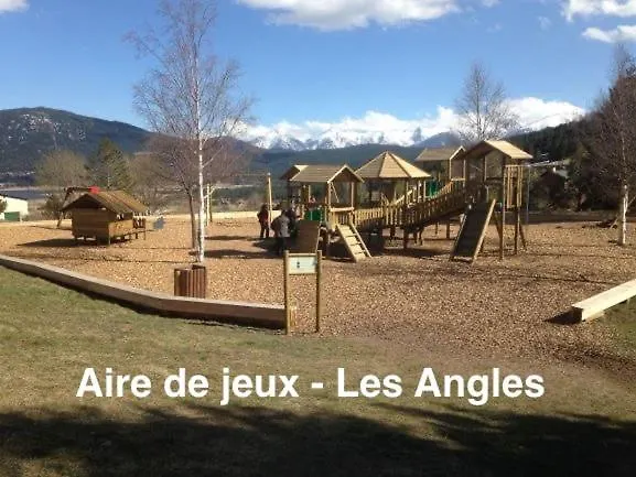 Vue Sous Cet Angles בקתה *